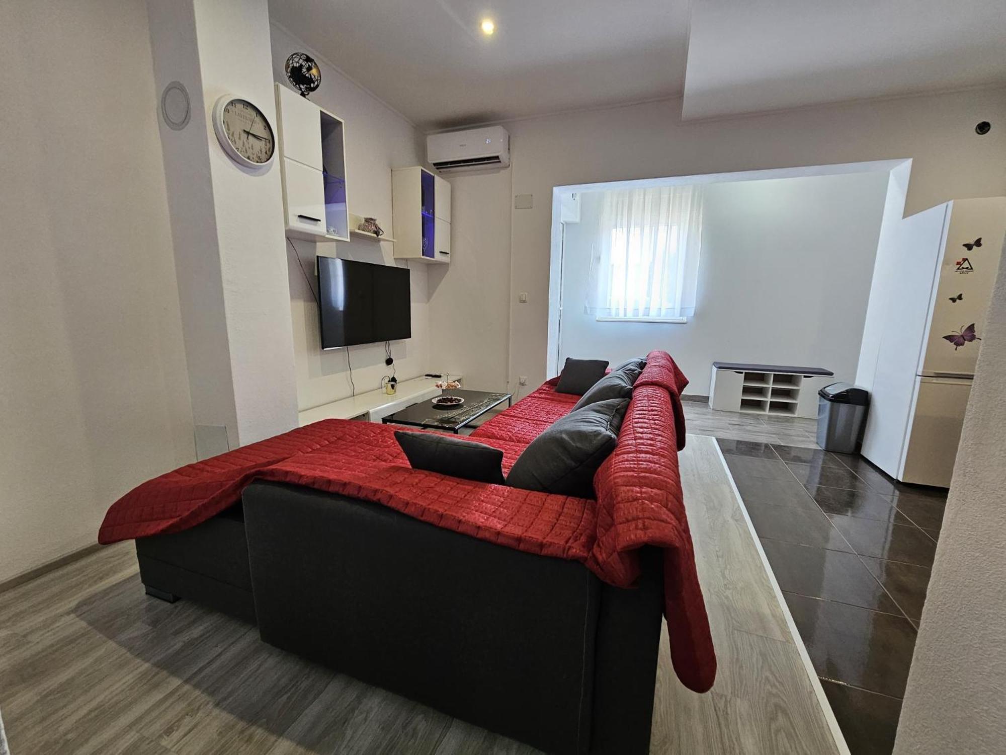 Modern Apartment Nikola In A Quiet Area Kaštel Stari Dış mekan fotoğraf