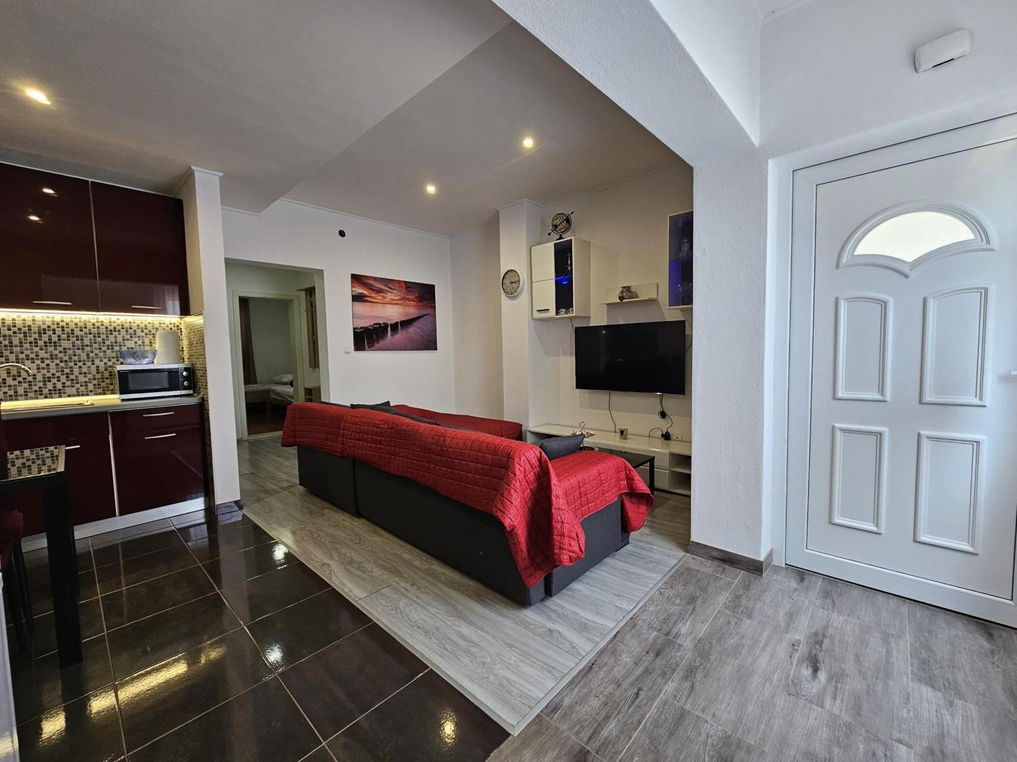 Modern Apartment Nikola In A Quiet Area Kaštel Stari Dış mekan fotoğraf