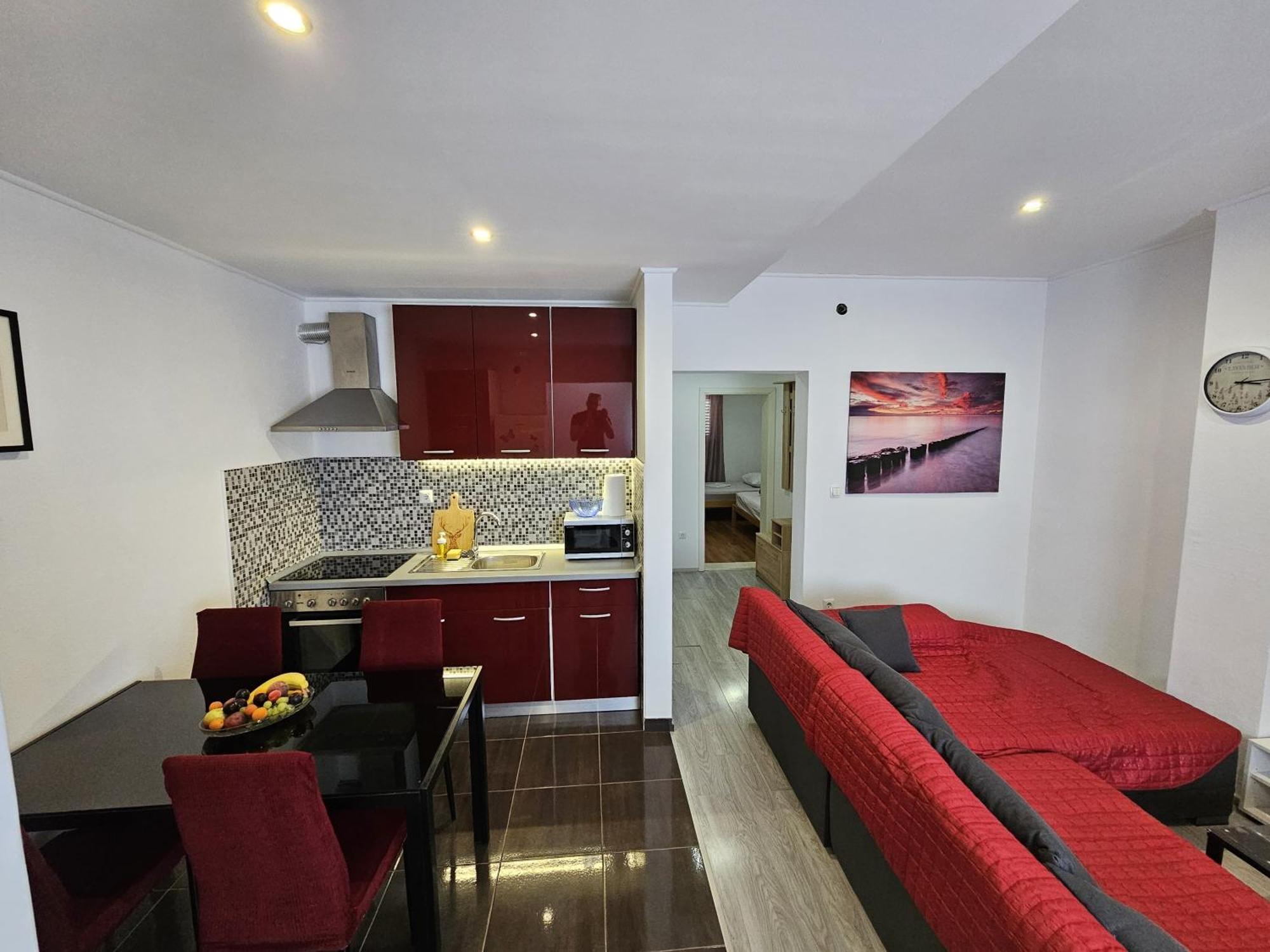 Modern Apartment Nikola In A Quiet Area Kaštel Stari Dış mekan fotoğraf